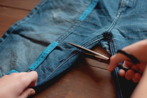 Comment créer des accessoires de mode DIY avec des matériaux recyclés?