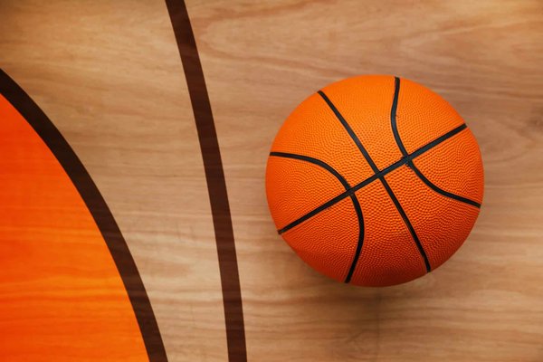 Top 21 idées cadeau basketball chez sneakeys